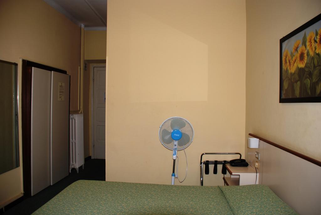 Hotel Boston Milan Luaran gambar