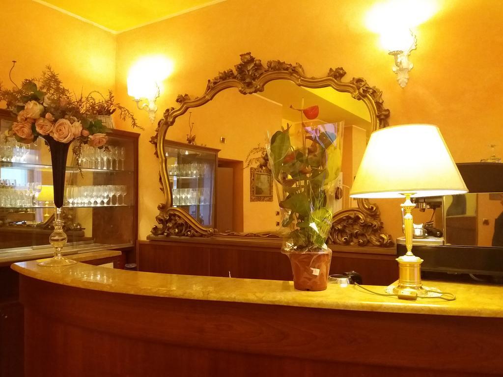 Hotel Boston Milan Luaran gambar