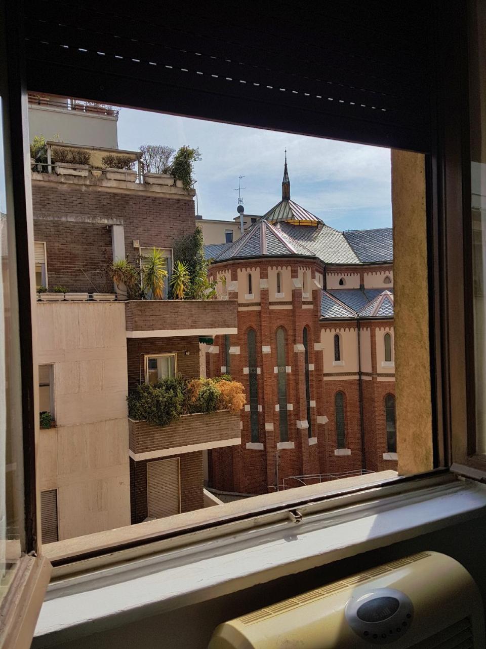 Hotel Boston Milan Luaran gambar